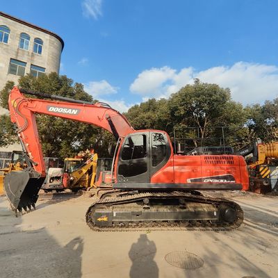 حفرة كبيرة مستعملة حفرة هيدروليكية دوسان DH300 يد ثانية
