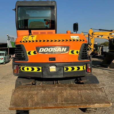 48 كيلوواط مستعمل DOOSAN حفرة آلة Doosan DX60W الحفرة الزحفية الهيدروليكية 5550 كجم