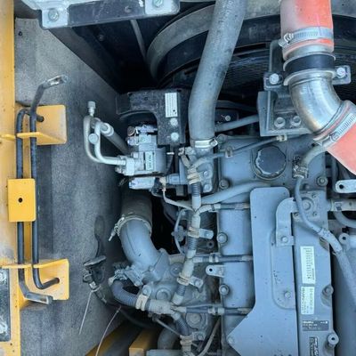 الحفرة الهيدروليكية المستخدمة الحفرة SANY135C معدات البناء المستخدمة