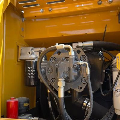 اللون الأصفر 1950rpm الحفرة المستخدمة XCMG XCMG215 الحفرة الزحفية المصغرة 21450kg